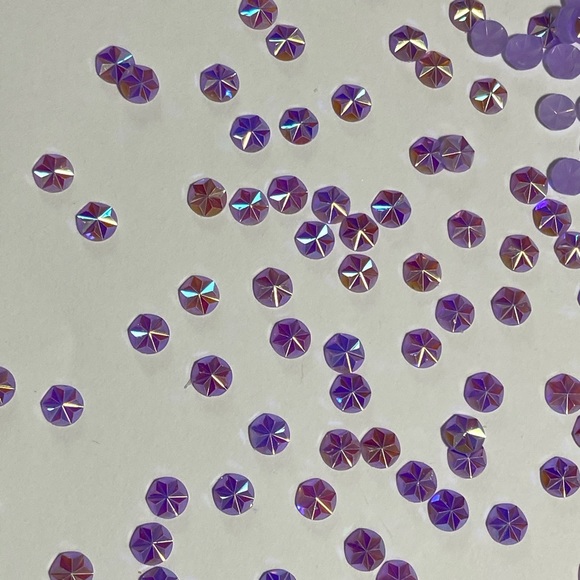 2000 Rhinestone Purple 5mm Flatback Nail Art Craft - Picture 3 of 6